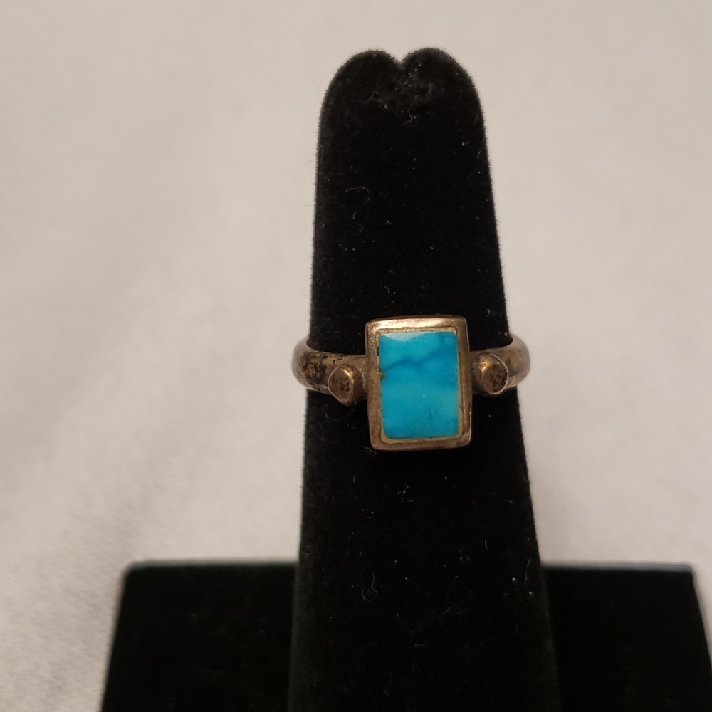 Turquoise colored Ring